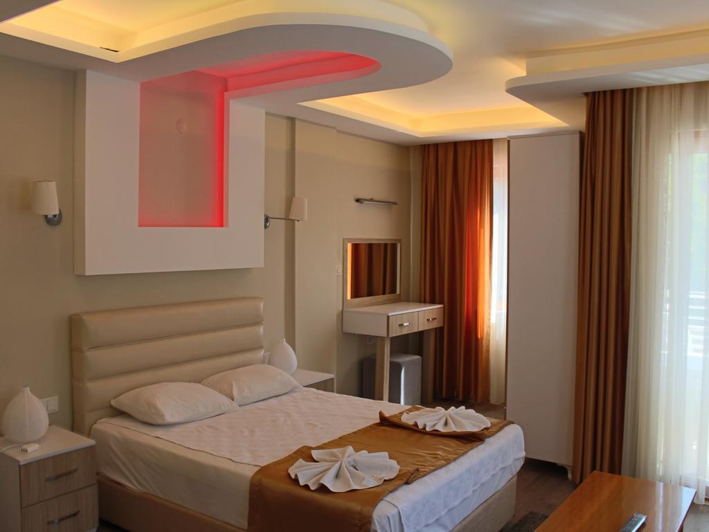 Arya Otel 말마리스 외부 사진